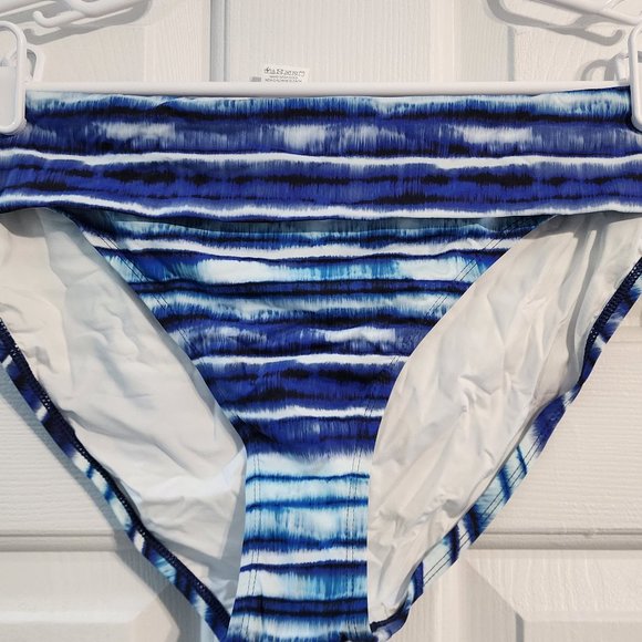 La Blanca Blue Stripe Bikini Bottom in size 16 - Picture 1 of 7